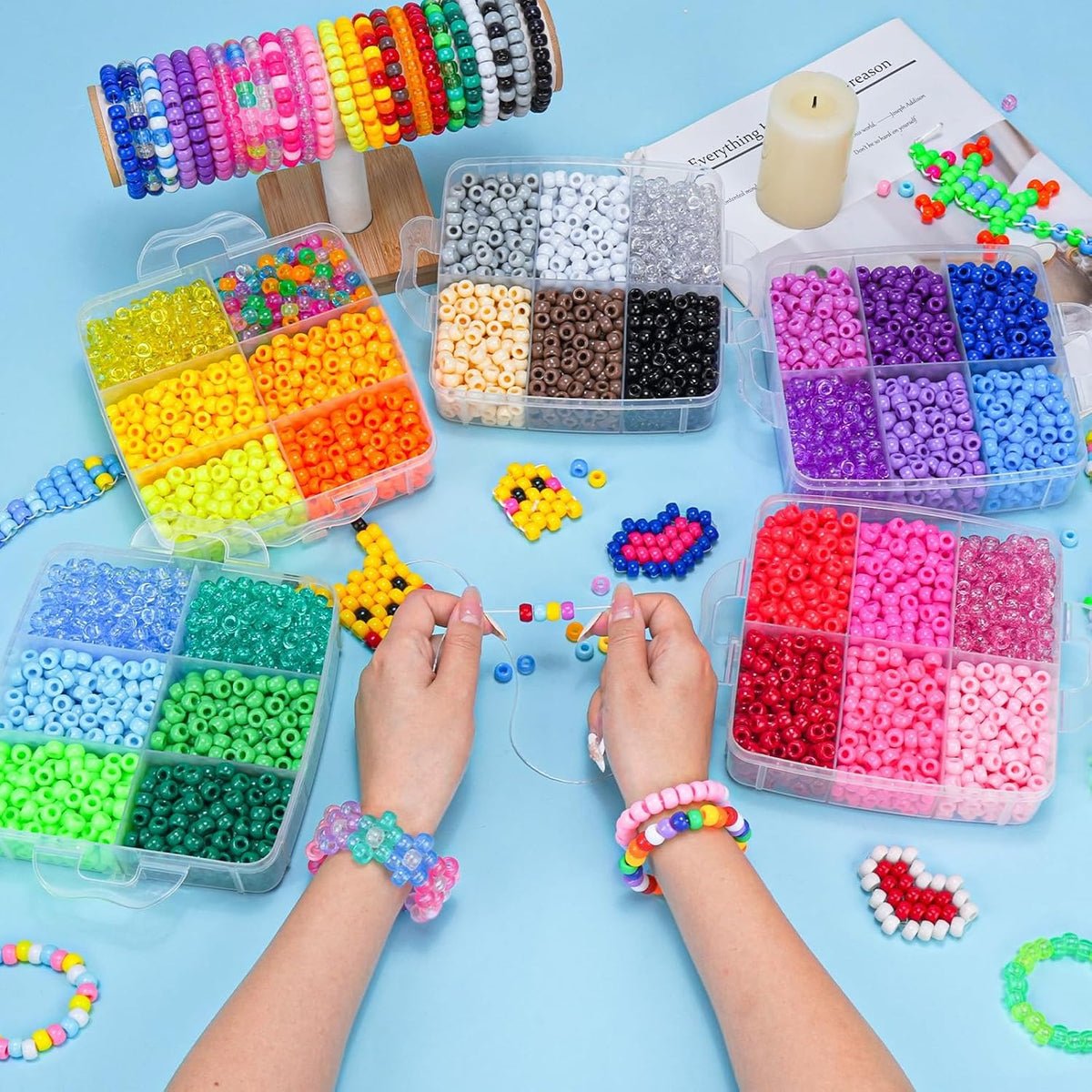Gionlion Más de 6000 cuentas de poni en 30 colores surtidos, incluye cuentas que brillan en la oscuridad, cuentas Kandi para hacer joyas, pulsera de la amistad, cuentas de pelo de 0.236 x 0.315 pulgadas para trenzas en embalaje resistente a los golpes