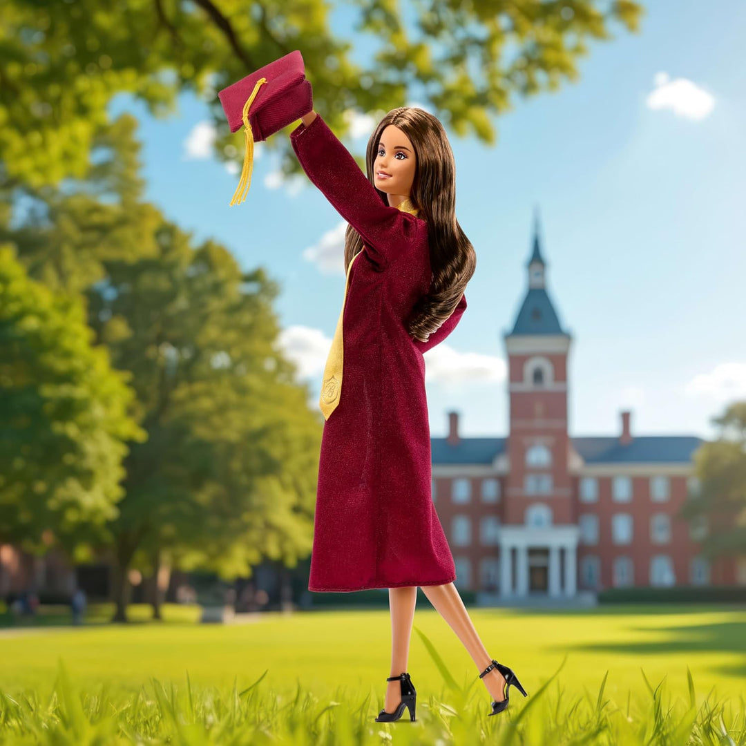 Barbie Signature Graduation Wishes - Muñeca de moda con bata burdeo...