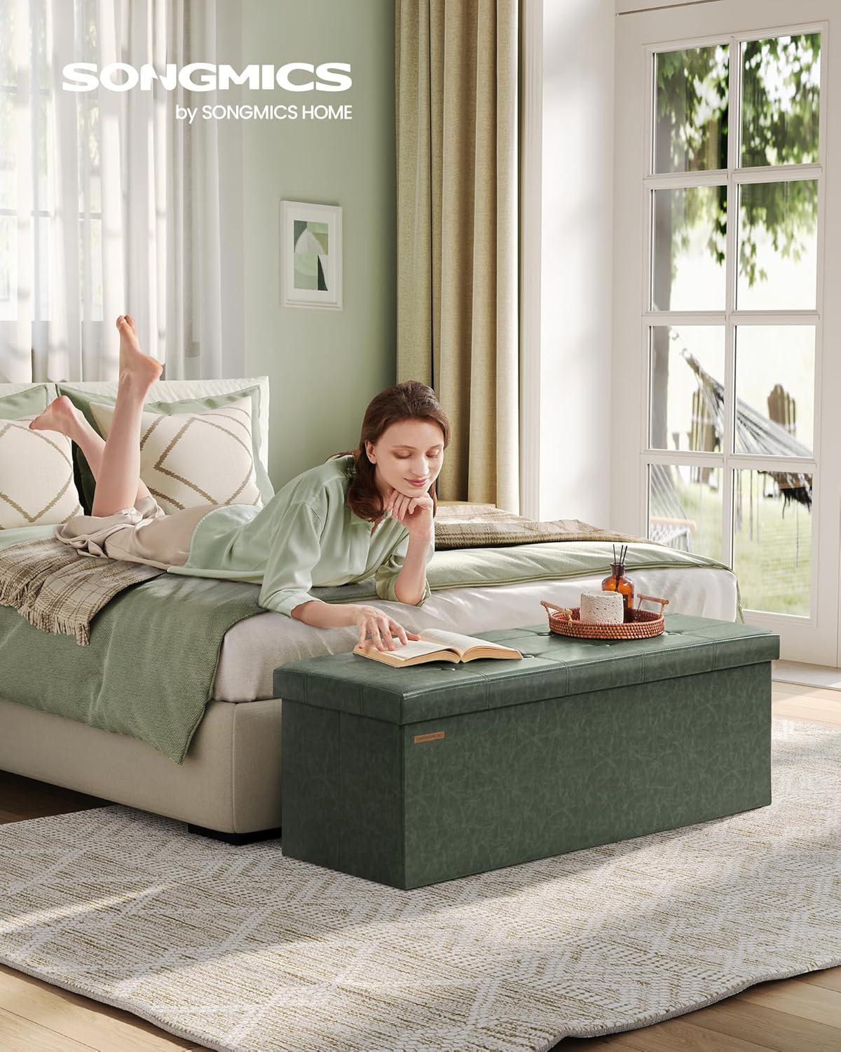 SONGMICS Colección Mazie - Banco otomano plegable de almacenamiento de 43 pulgadas, otomano con almacenamiento, taburete reposapiés, carga 660 lb, para sala de estar, piel sintética, verde bosque