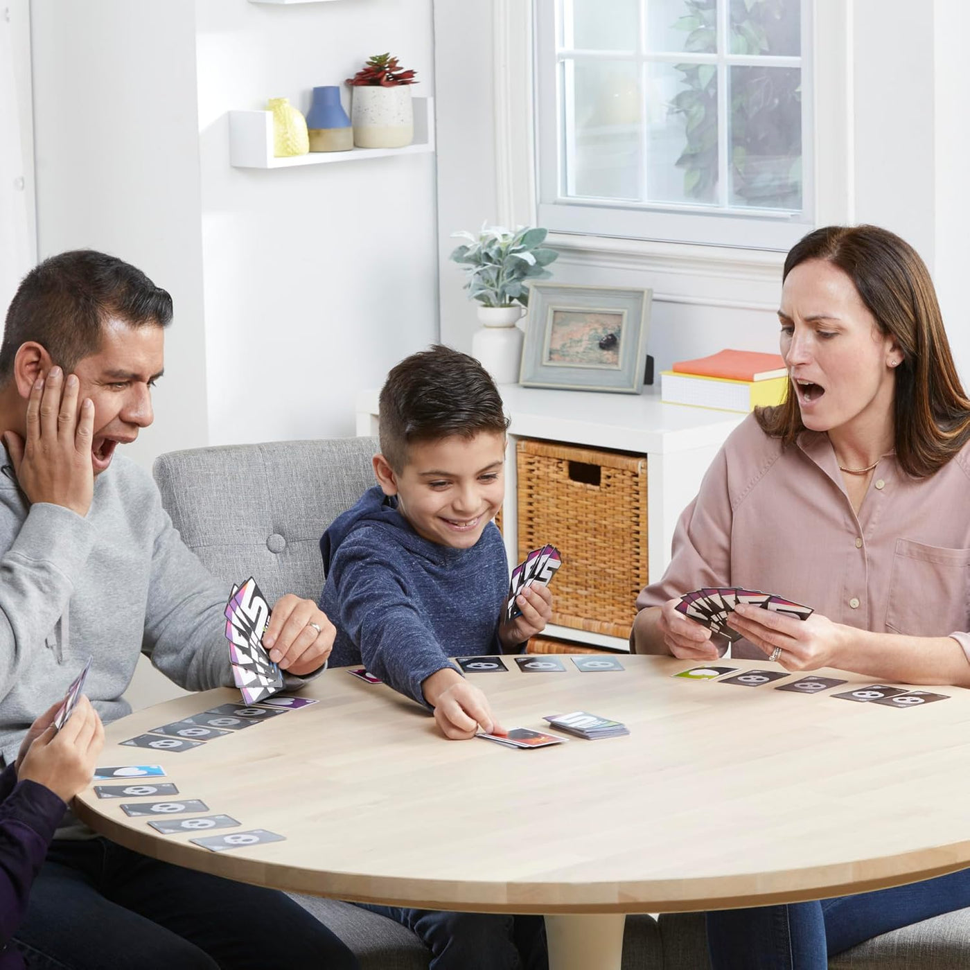 Hasbro Gaming Juego de cartas de 5 vivos juego de ritmo