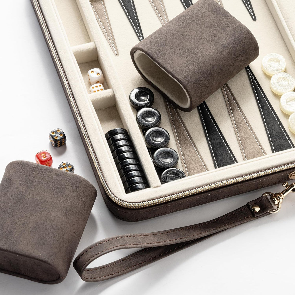 Juegos de backgammon para adultos y niños, tablero clásico de backgammon con dados de damas únicos, funda plegable de piel sintética de backgammon para backgammon (marrón)