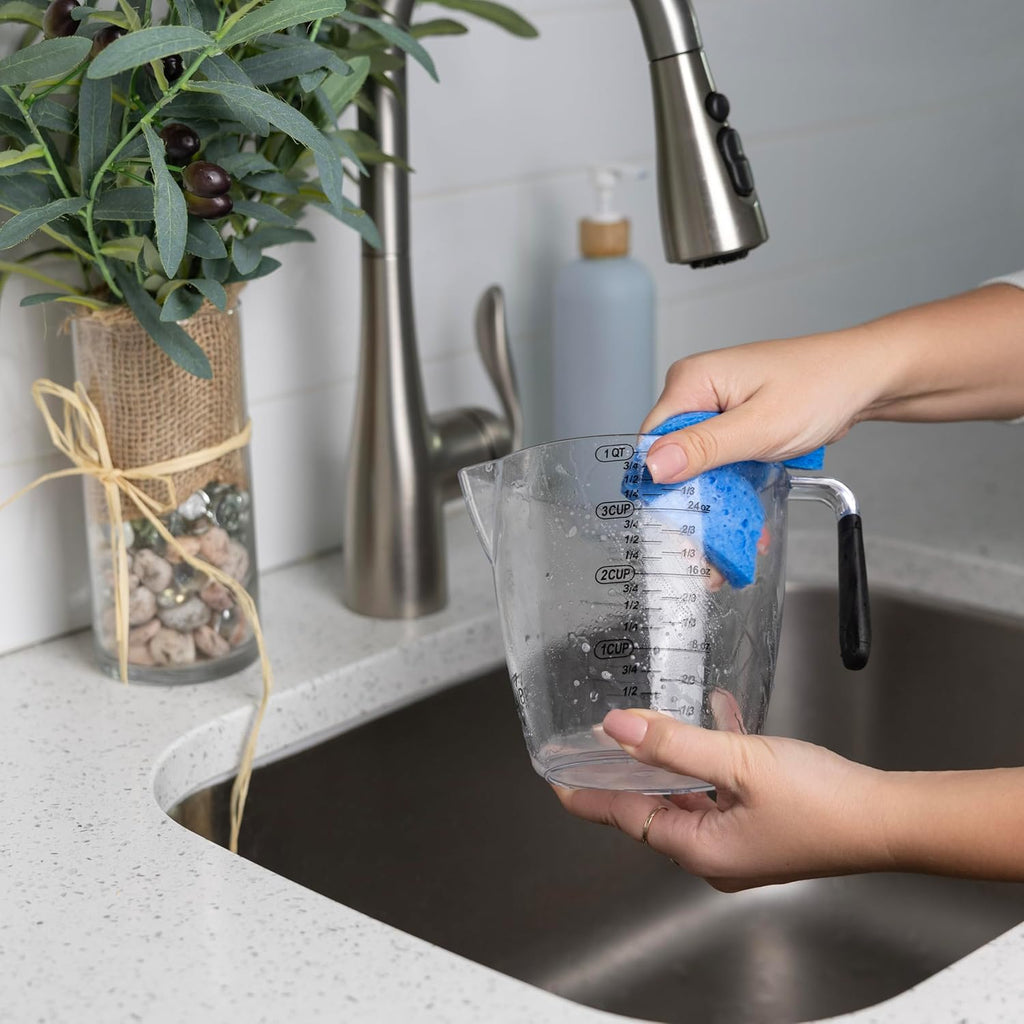Dalup Juego de Tazas Medidoras – Tazas Medidoras de Plástico Transparente para Líquidos (8/16/32 oz) con Busque y Asa Antideslizante | Juego de 3 Tazas Medidoras de Plástico para Líquidos y Ingredientes Secos