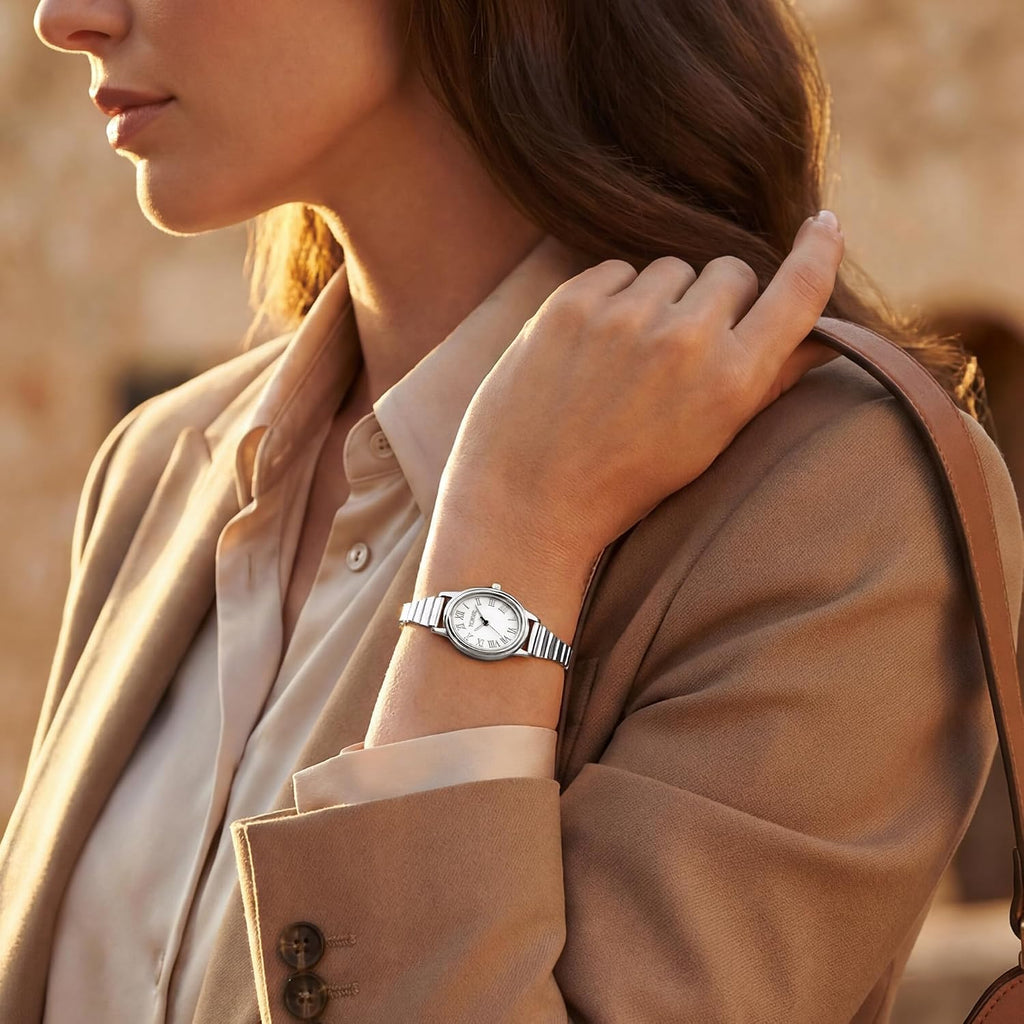 Relojes pequeños de oro para mujer, reloj analógico de esfera fácil de leer, caja ovalada, banda de expansión de acero inoxidable, reloj impermeable