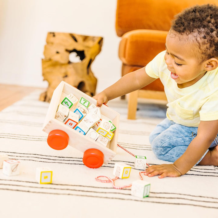 Melissa & Doug Carro de Bloques de Madera Clásico ABC, Juguete Educativo con 30 Bloques de Madera Maciza de 1 Pulgada, Multicolor