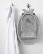 Skip Hop Bañera infantil de 3 etapas para crecimiento con eslinga inteligente para bebés MOBY Bañera Gris Edad 0+