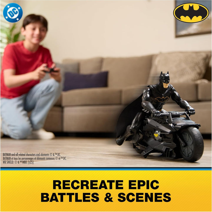 DC Comics, Batciclo con control remoto sigiloso de Batman con figur...
