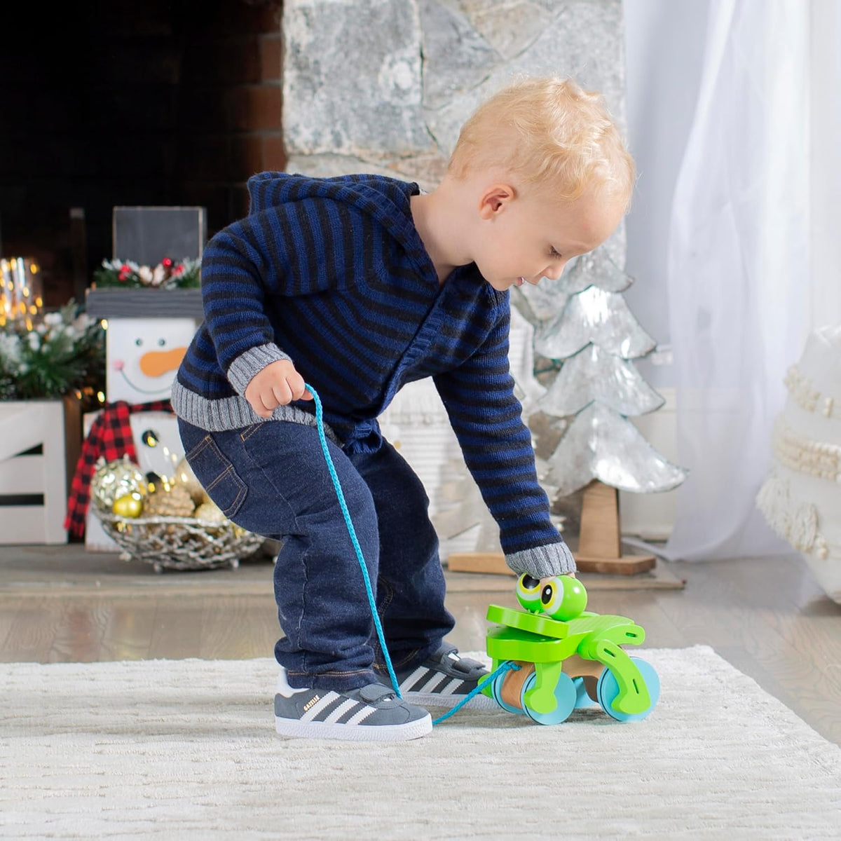 Melissa & Doug First Play - Juguete de madera Rana traviesa para jalar