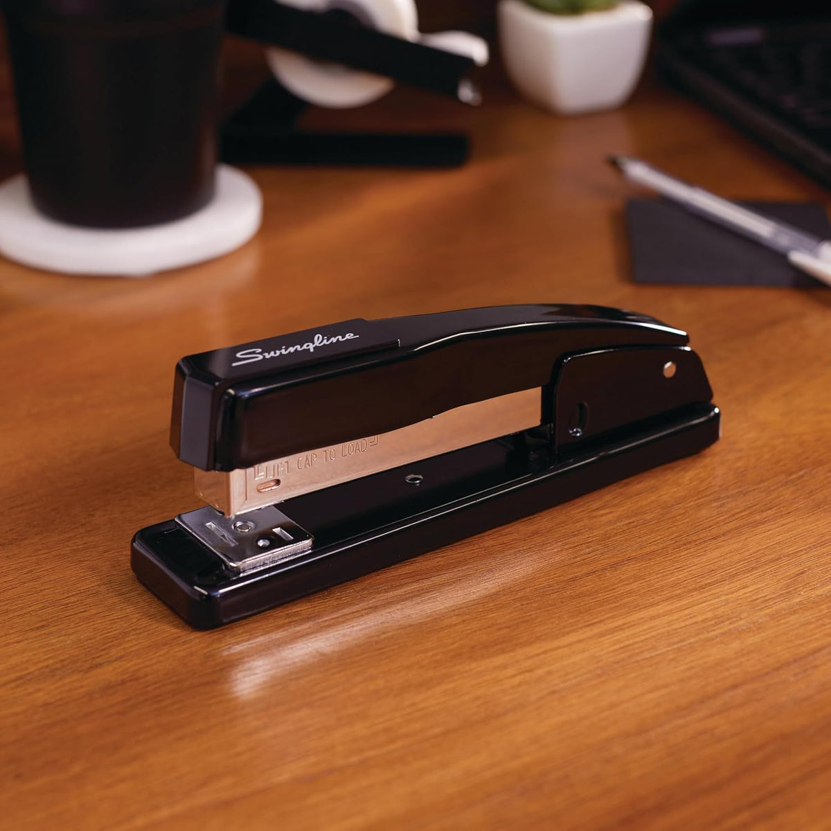 Swingline - Engrapadora comercial, capacidad para 20 hojas, sin atascos, de metal, paquete de 2, color negro (44401AZ)