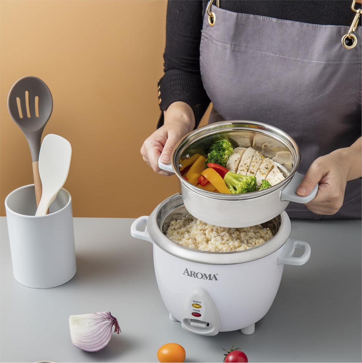 Aroma Housewares - Olla arrocera de acero inoxidable seleccionada de 6 tazas (rendimiento cocido) / 1.2 cuartos de galón, estilo olla y vaporizador de alimentos, operación con un solo toque, color