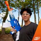 Nerf Fortnite Blue Shock Blaster, cargador de 10 dardos, 10 dardos Nerf Elite, incluye código de bonificación para desbloquear The Beat Wrap en el juego, lanzador de dardos motorizado