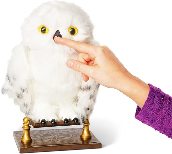 Wizarding World Harry Potter, lechuza interactiva Enchanting Hedwig...
