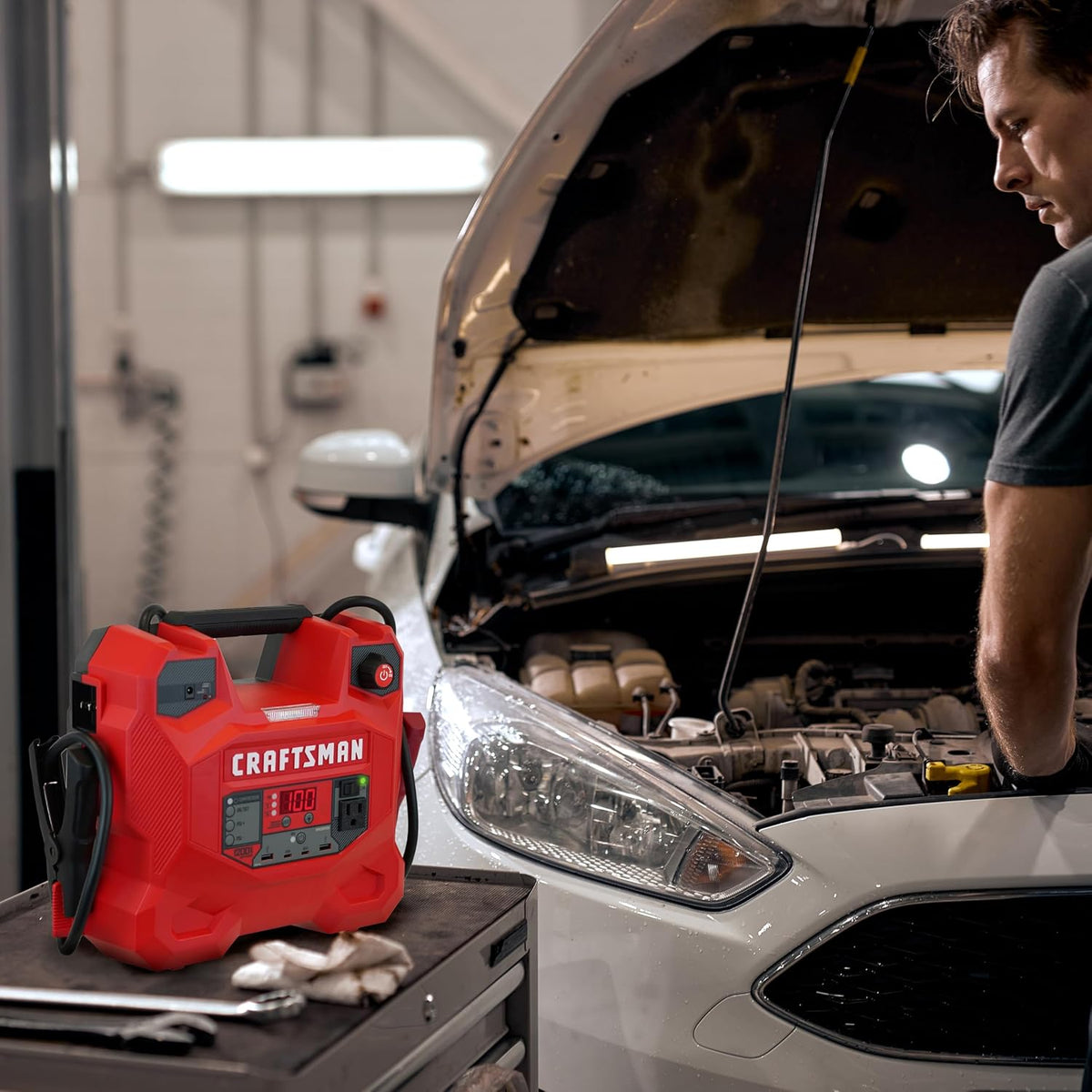 CRAFTSMAN Arrancador de batería de coche y estación de energía, 12V - CMXCESM256