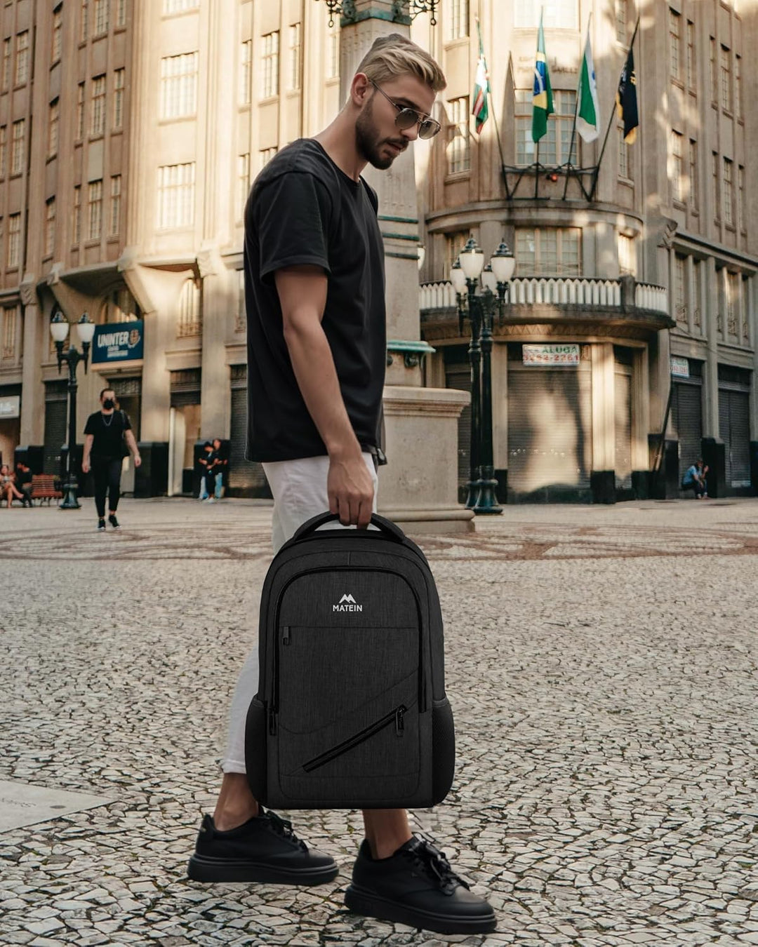 MATEIN Mochila de 15.6 pulgadas para hombres y mujeres, 20 L, para...