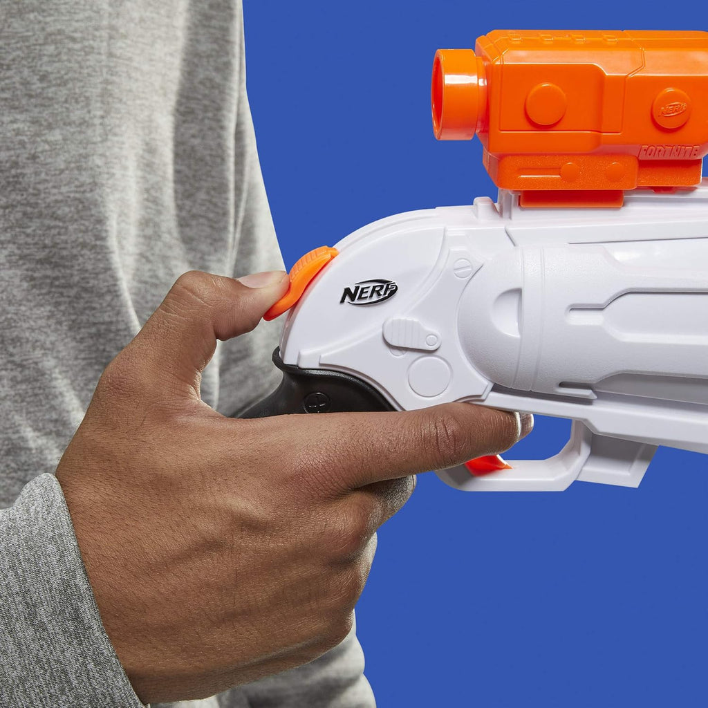 Nerf Fortnite SR Blaster - Acción de martillo de 4 dardos - Incluye alcance extraíble y 8 dardos oficiales Nerf Elite - para jóvenes, adolescentes y adultos