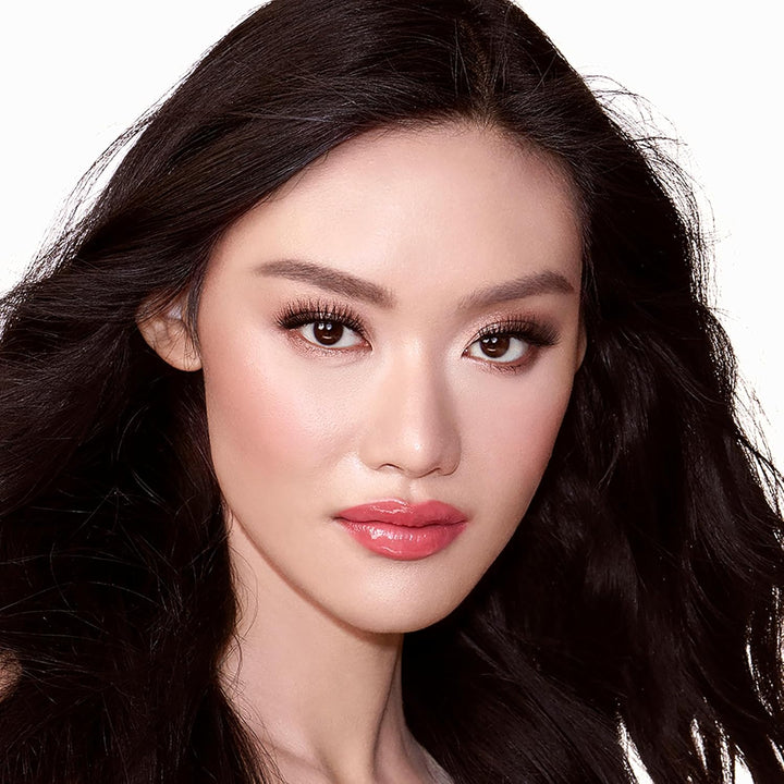 Charlotte Tilbury Rubor en polvo Cheek to Chic - Maquillaje de meji...
