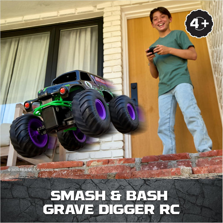 Monster Jam, Vehículo oficial de Smash &amp; Bash Grave Digger con...