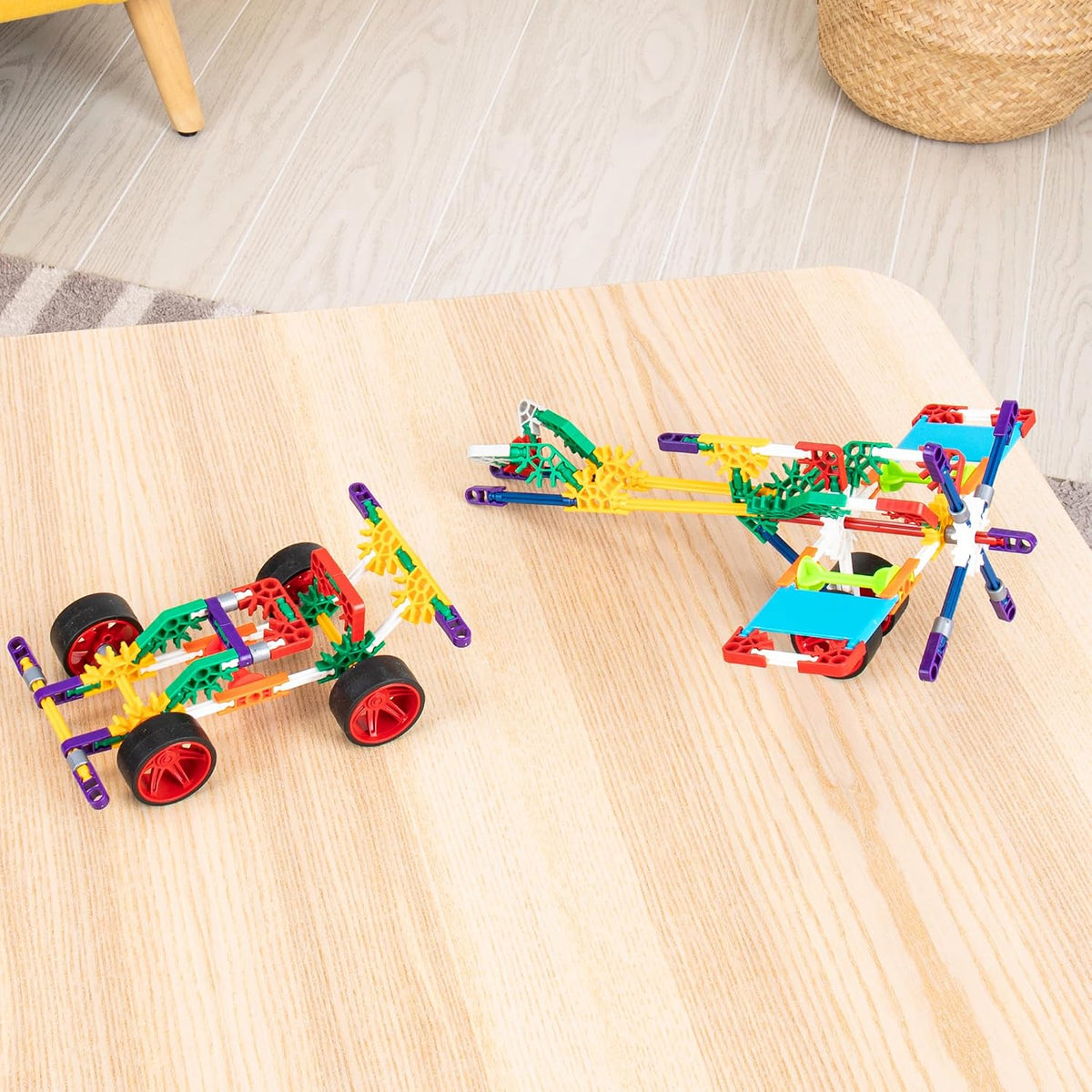 K'NEX Custom Cruisers 30 Model Set con Storage Bag - STEM Building Kit, Kid Construction, Creative Play Toy‚ Ages 8+