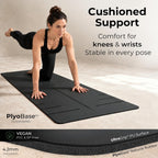 Plyopic. Alfombrilla de Yoga Ultra-Grip Pro – Rendimiento Antideslizante EXTREMO - Agarre en Seco y Agarre Húmedo - Líneas de Alineación - Cómoda y Resistente al Sudor - Para Yoga, Pilates, Ejercicio