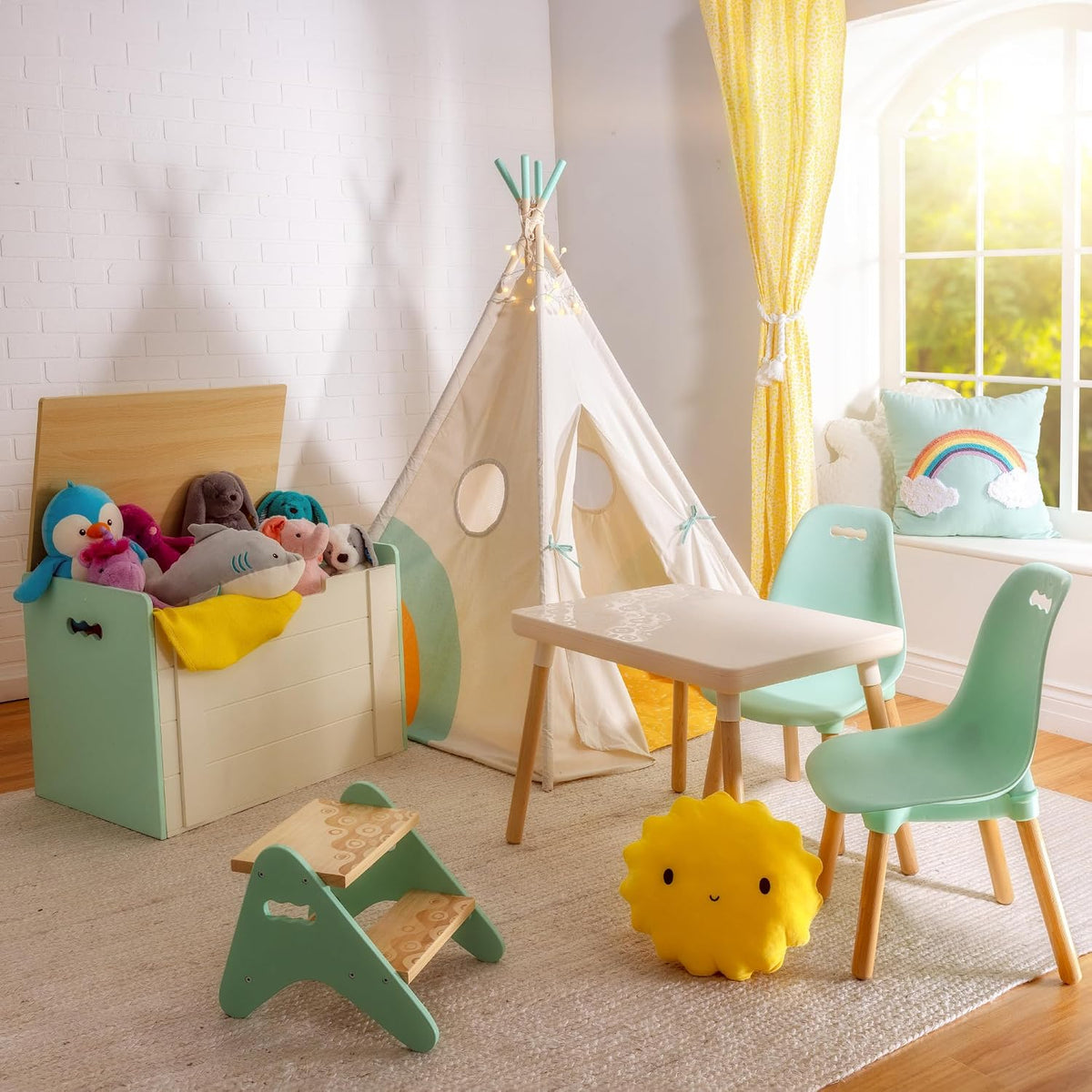 B. toys - B. spaces- B. spaces by Battat - Taburete de madera de dos escalones para niños - Peek-A-Boost - Menta y madera- 2 años +