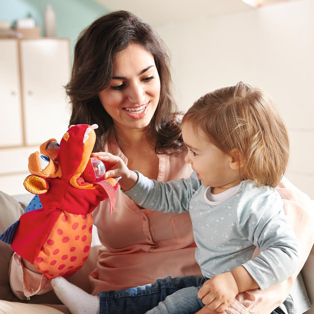 HABA Marioneta de guante córtalo con dragón, marioneta de mano que come objetos pequeños, juguetes perfectos para niños a partir de 18 meses, marionetas de mano sensoriales, juguetes preescolares