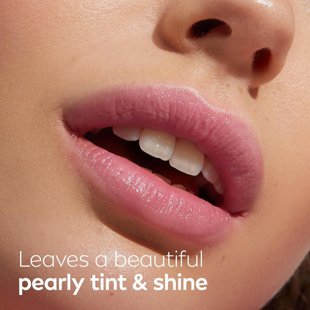 NIVEA Shimmer Lip Care, paquete de bálsamo labial brillante con man...