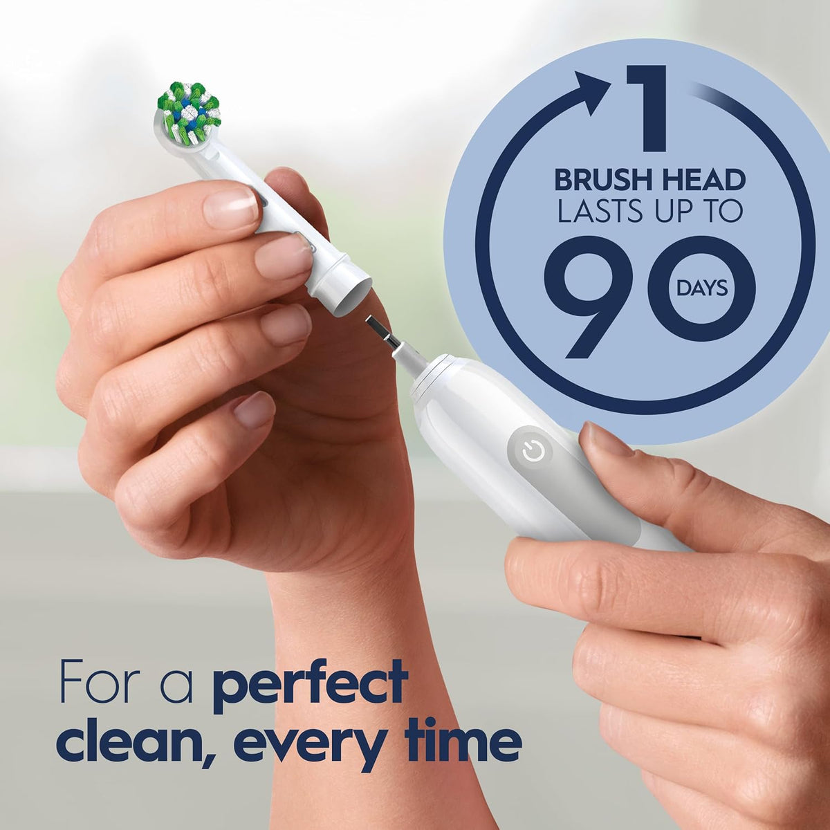Oral-B Cepillo de dientes eléctrico recargable Pro 1000, color blanco
