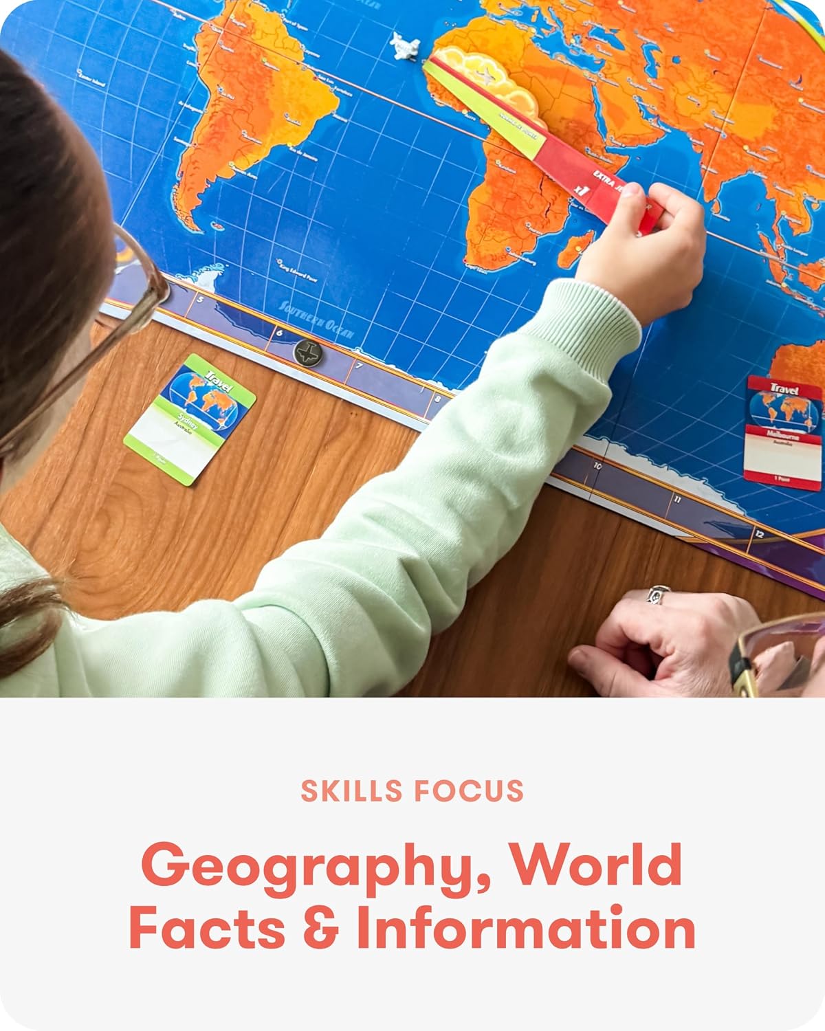 SimplyFun Let's Jet World Geography - Juego de mesa educativo para niños a partir de 8 años, juego de viaje mundial con mapa, tarjetas y peones de jet