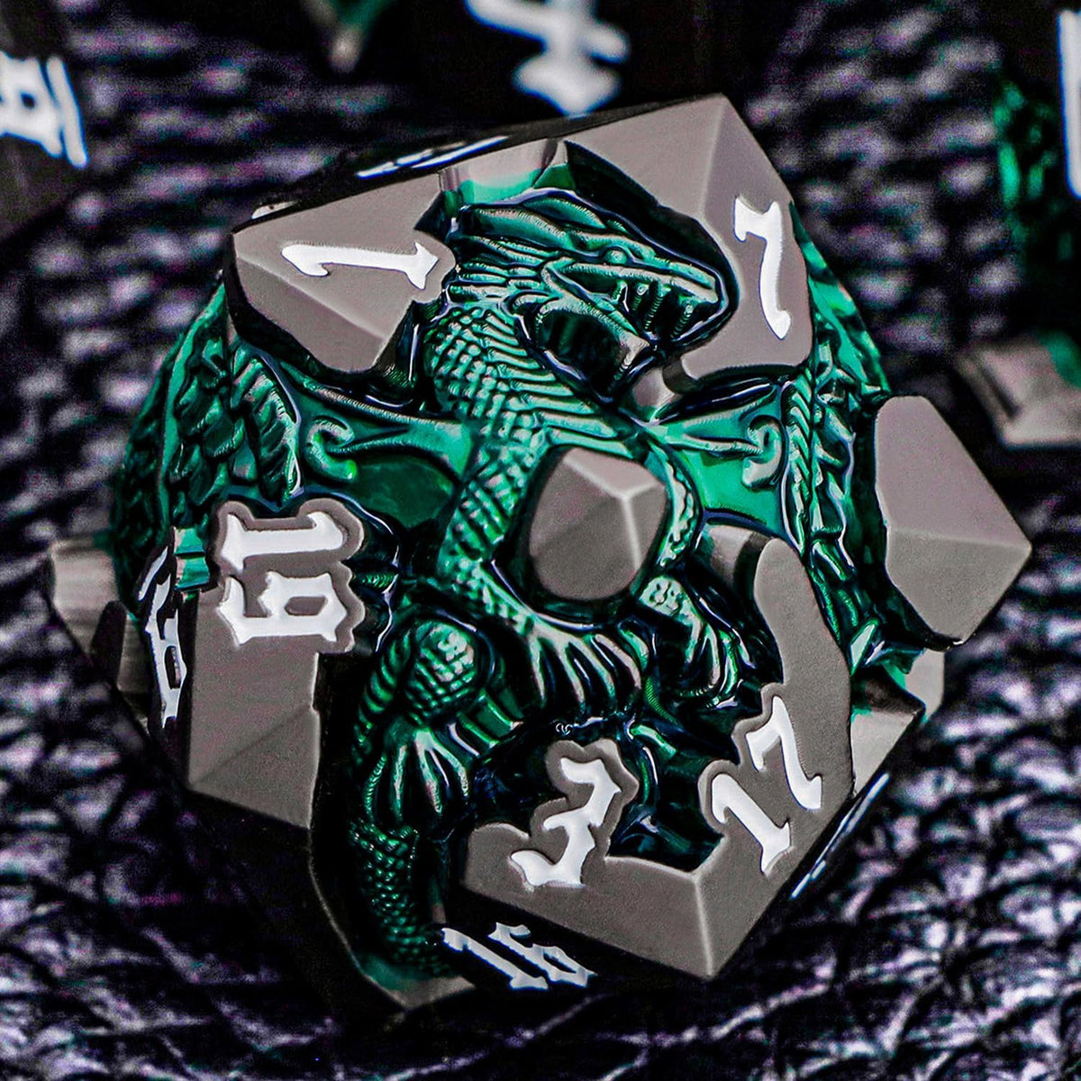 Juego de dados DND de dragones 3D con caja de regalo, dados D y D de metal para uso con juegos de rol D&D, juego de dados poliédricos de mazmorras D20 D12 D10 D8 D6 D4 (negro verde)