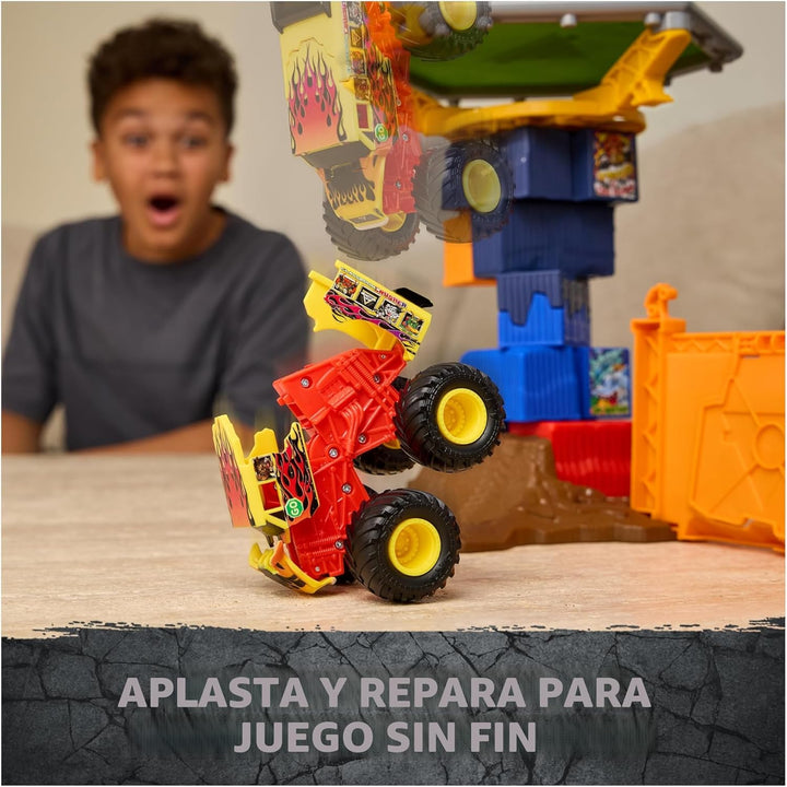 Monster Jam Smash &amp; Bash - Juego de campo de choque con lanzado...