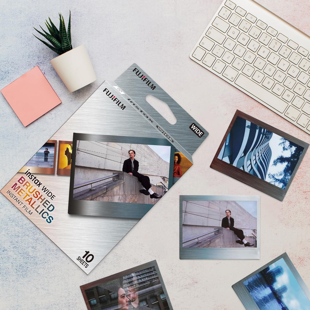 FUJIFILM INSTAX - Paquete de película instantánea de metal cepillad...