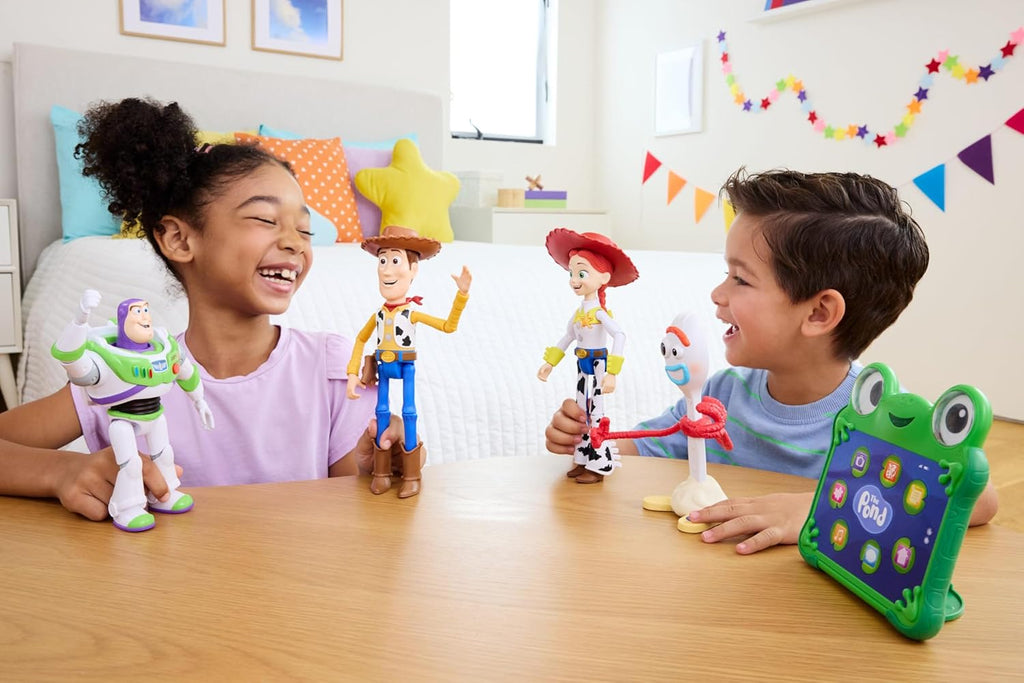 Mattel Disney y Pixar Toy Story 5 Interactables Woody