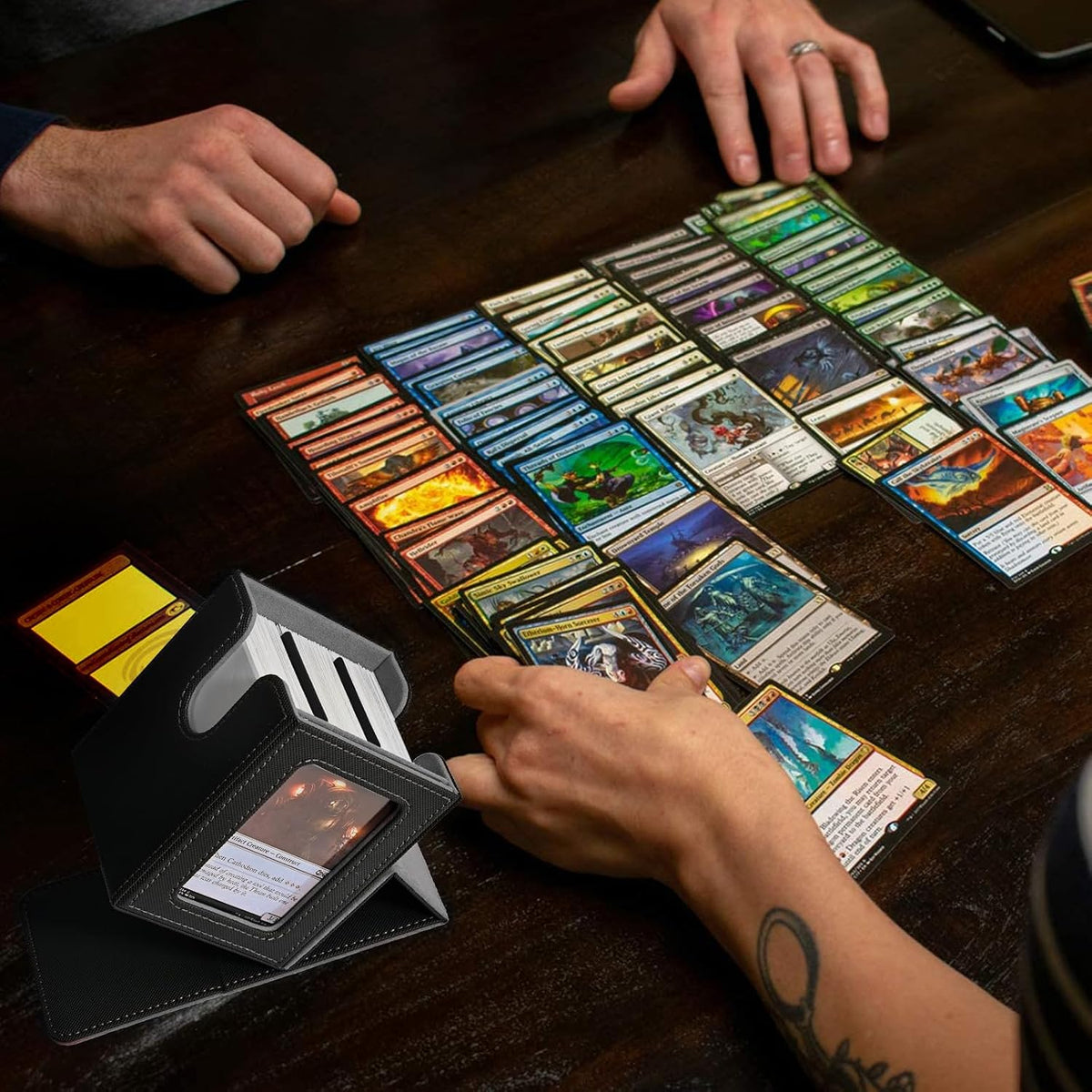 UAONO Caja de cartas para MTG Commander, se adapta a 100 tarjetas de doble