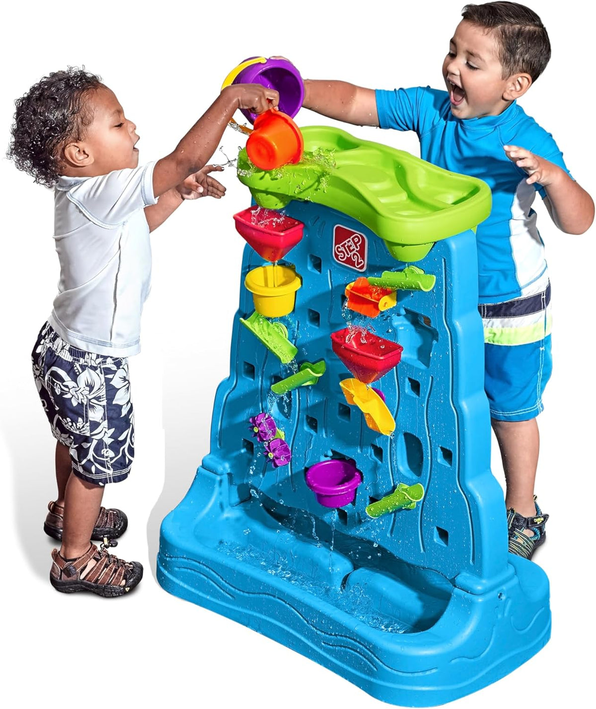 Step2 Pared de descubrimiento de cascada, mesa sensorial de doble cara para actividades de agua y arena, juguetes de verano al aire libre, accesorios de juguete de 13 piezas, para niños pequeños de