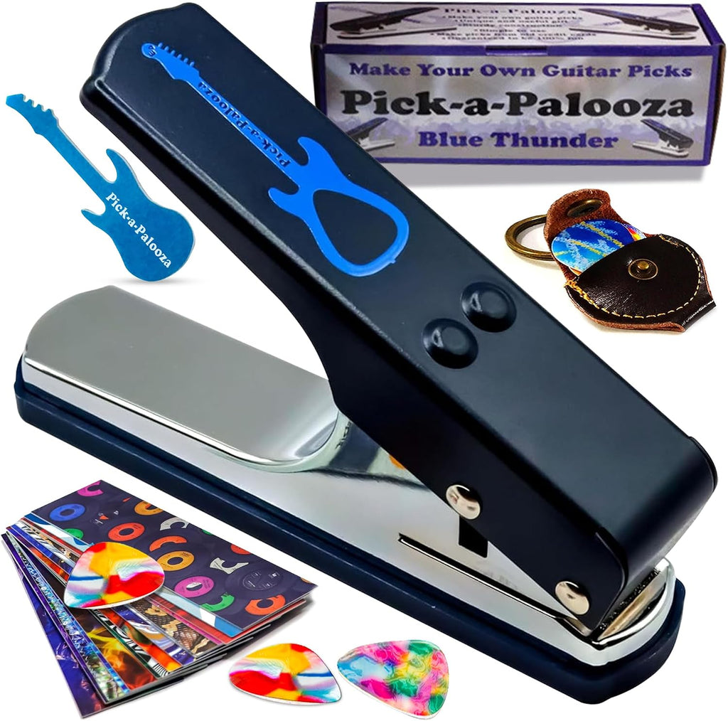 Gran kit de Pick-a-Palooza para hacer tus propias púas para guitarra, para regalo. Dispositivo prémium para fabricar púas. Cadena de cuero porta púas. 15 tiras para hacer púas, más una lima en forma de guitarra. Color azul, Azul/Plateado