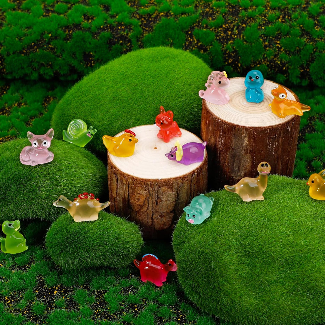 Paquete de 240 mini animales de resina que brillan en la