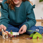 Schleich Horse Club - Set de juego Aventura de camping de Sarah, 23 piezas | 42533