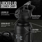 Under Armour Botella de agua aislada con asa y gancho para cerca, jarra de agua deportiva de medio galón, resistente a fugas y sin BPA para béisbol, fútbol y gimnasio, negro/negro, 64 onzas