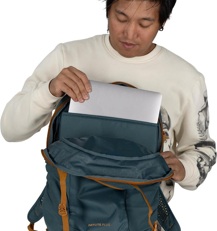 Osprey Daylite Plus - Mochila de viaje diario con funda para laptop...