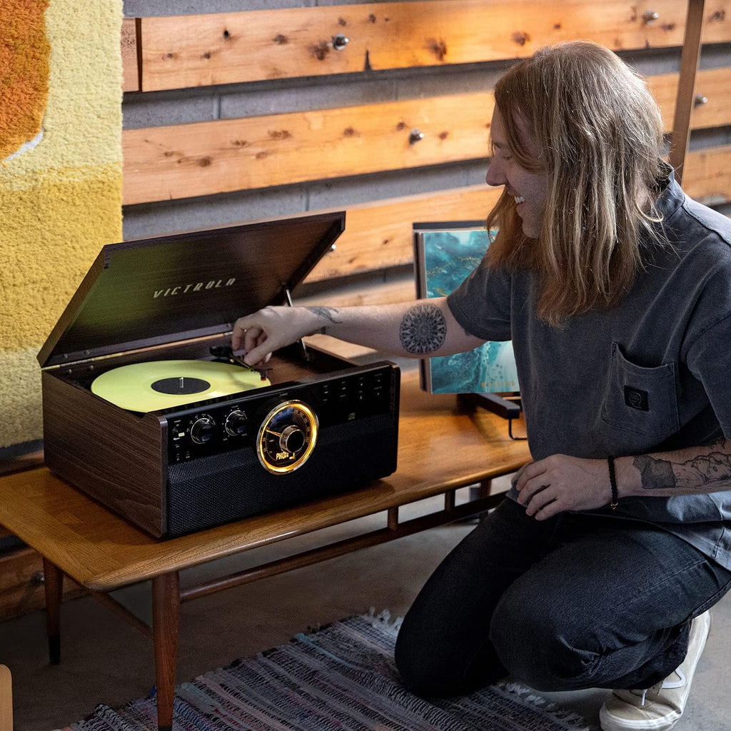Victrola Metropolitan - Tocadiscos Bluetooth 4 en 1, Radio - Nogal