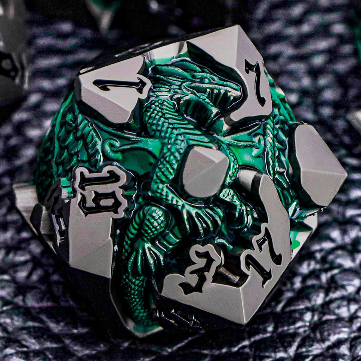 Juego de dados DND de dragones 3D con caja de regalo, dados D y D de metal para uso con juegos de rol D&D, juego de dados poliédricos de mazmorras D20 D12 D10 D8 D6 D4 (negro verde)