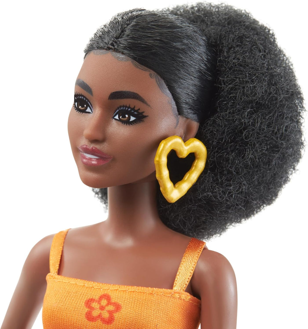 Muñeca Barbie Fashionistas #198, pequeña con cabello rizado negro,...