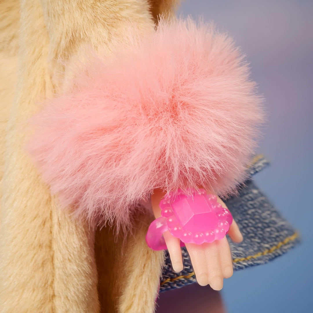 Barbie Signature My Scene Doll &amp; Accessories, Chelsea en traje...