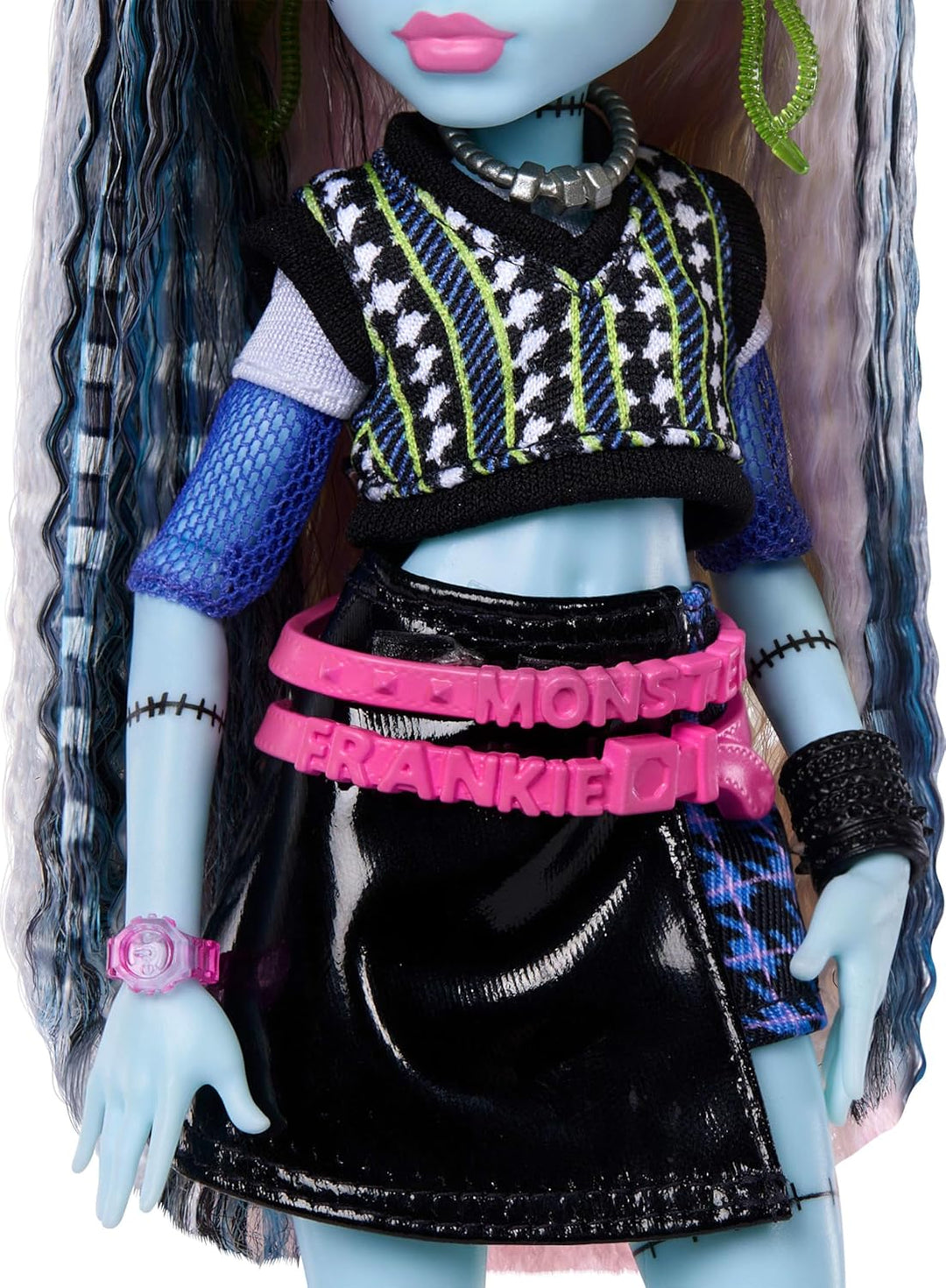 Muñeca Monster High, Frankie Stein con suéter recortado y falda de...