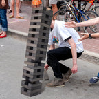 Juegoal Torre Gigante de Caída de 54 Piezas Gris para Adultos, Niños y Familia, Juego de Apilamiento de Bloques de Madera con Tablero de Juego y Bolsa de Lona, Juegos al Aire Libre para Patio Trasero