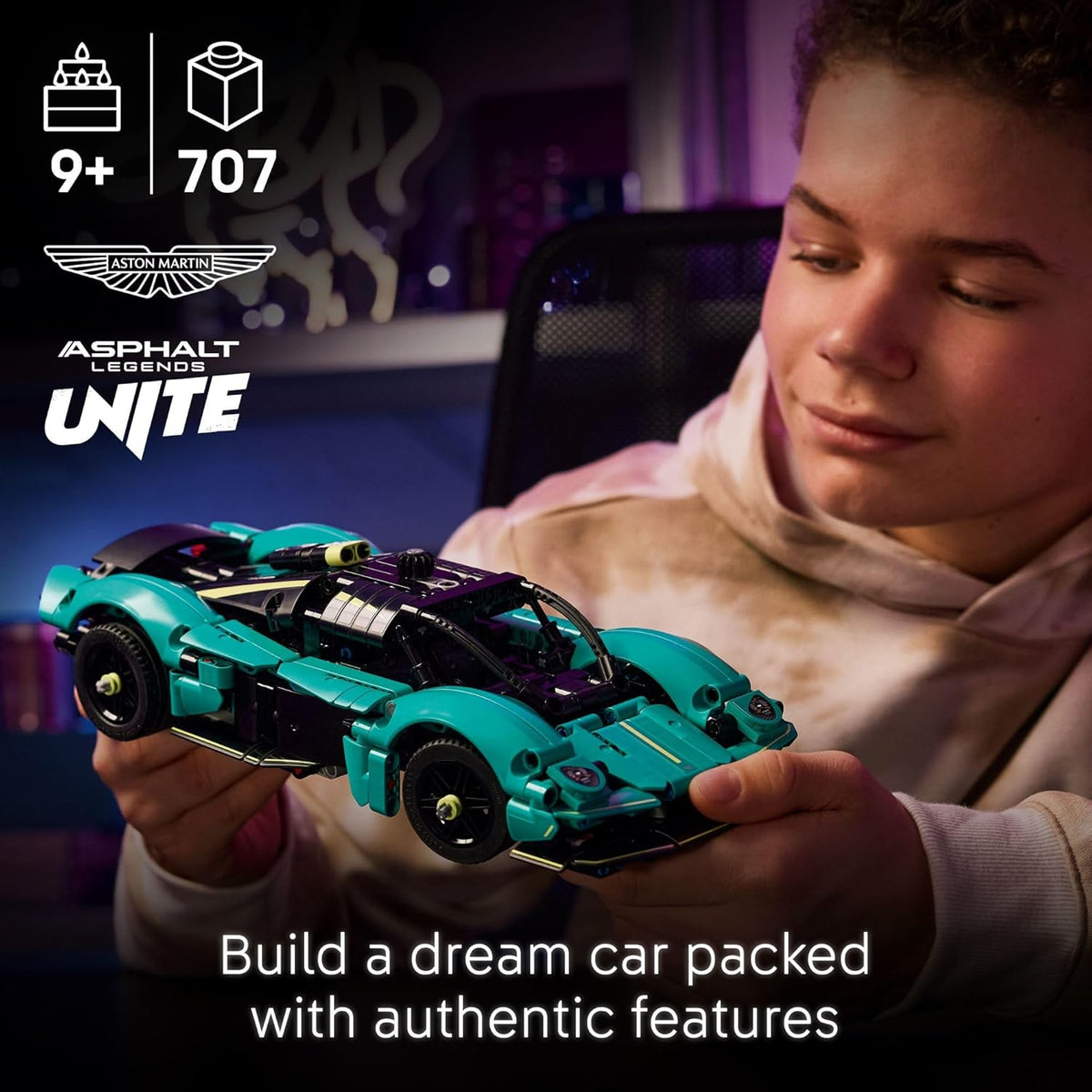 LEGO Technic Aston Martin Valkyrie - Kit de juguete para