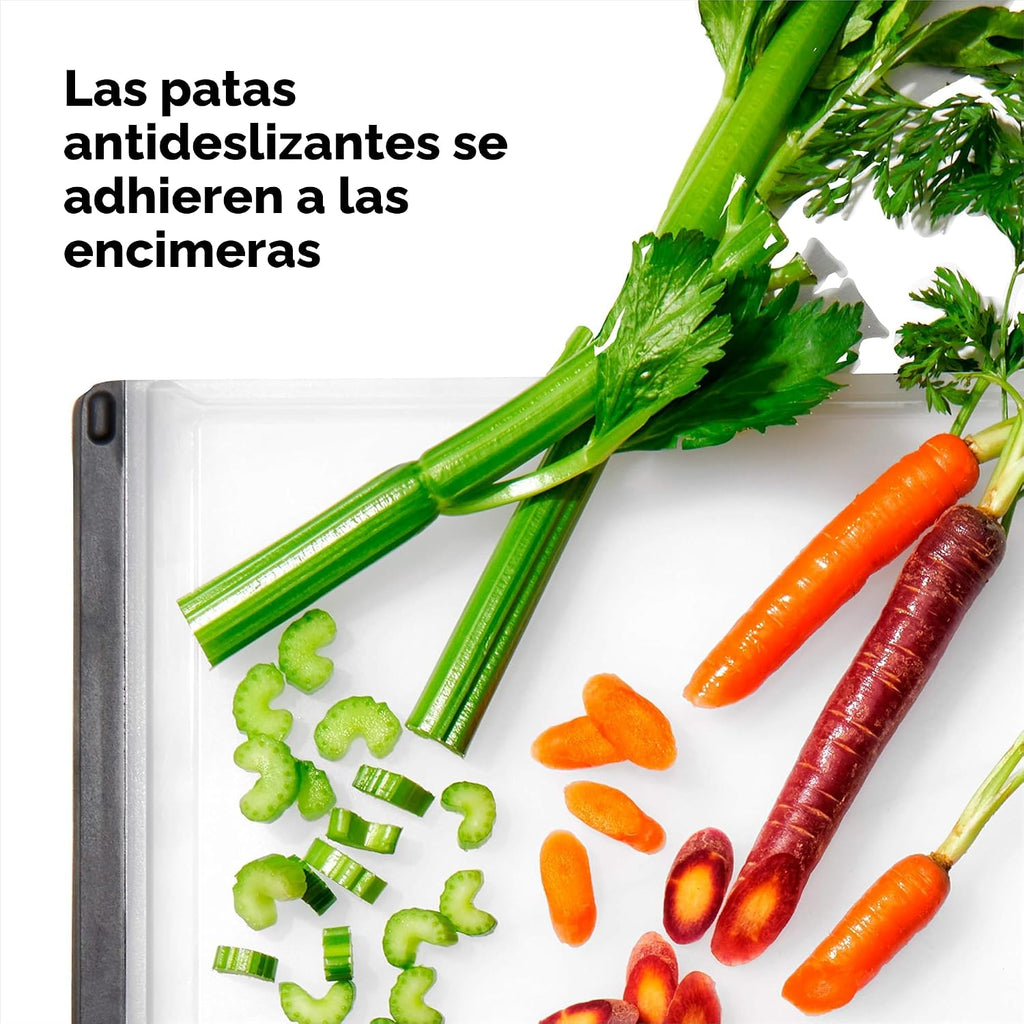 OXO Good Grips Tabla de cortar plástica para utilidad