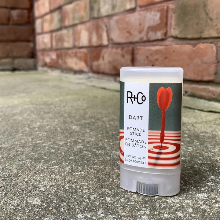 R+Co Dart Pomade Stick | Domina los vuelos, esculpe y pule | Textur...