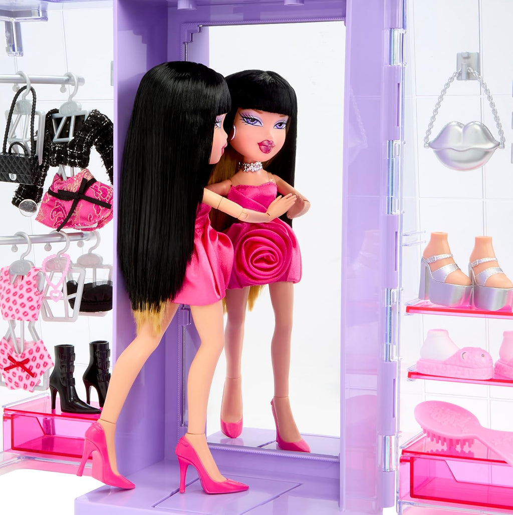 Bratz What'z in My Closet Playset con muñeca Dana Fashion, trajes, zapatos, espejo y accesorios
