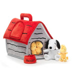 Lambs & Ivy Classic Snoopy Plush Casita de Perro de Peluche con 5 Animales de Peluche