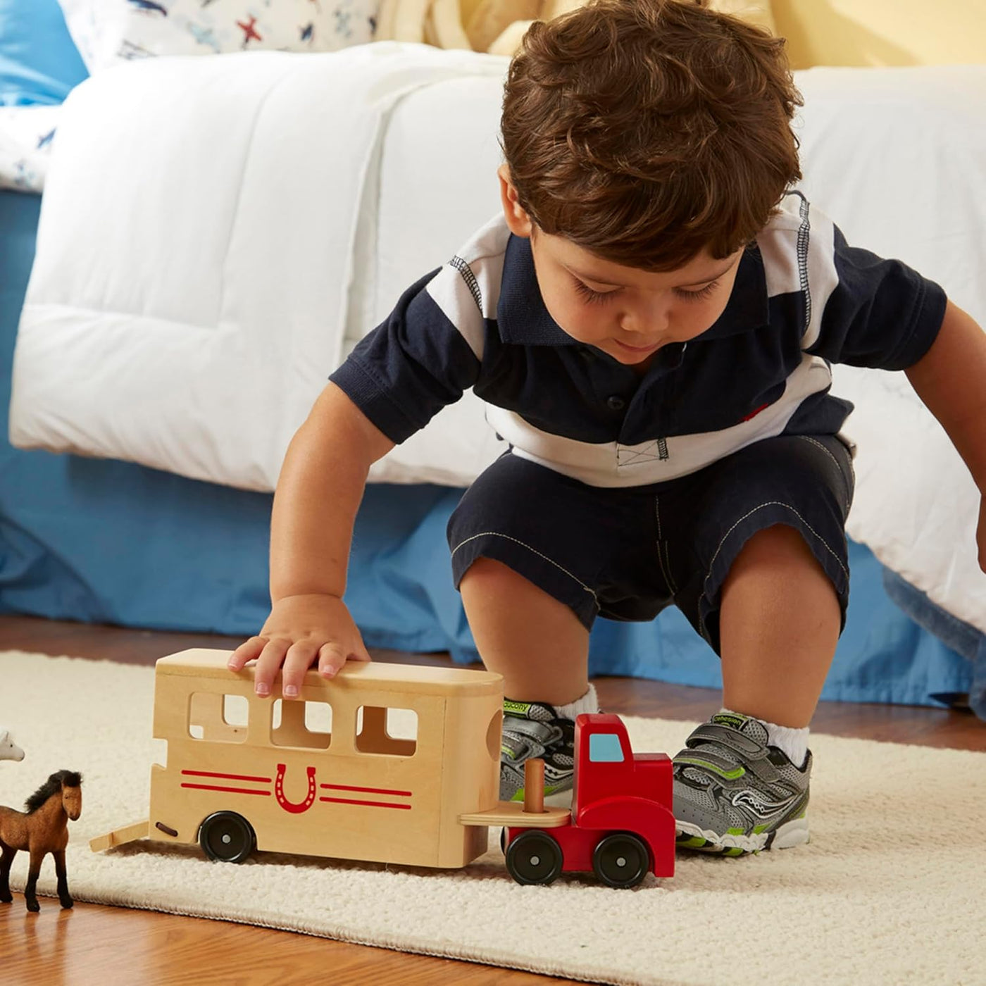 Melissa Doug Juego de vehículos de madera con 2 caballos